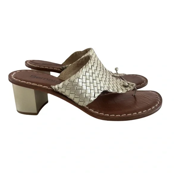 Bernardo Jinx Gold Woven Leather Thong Heels Women’s Size 10M Brazil Sandals - Picture 3 of 9